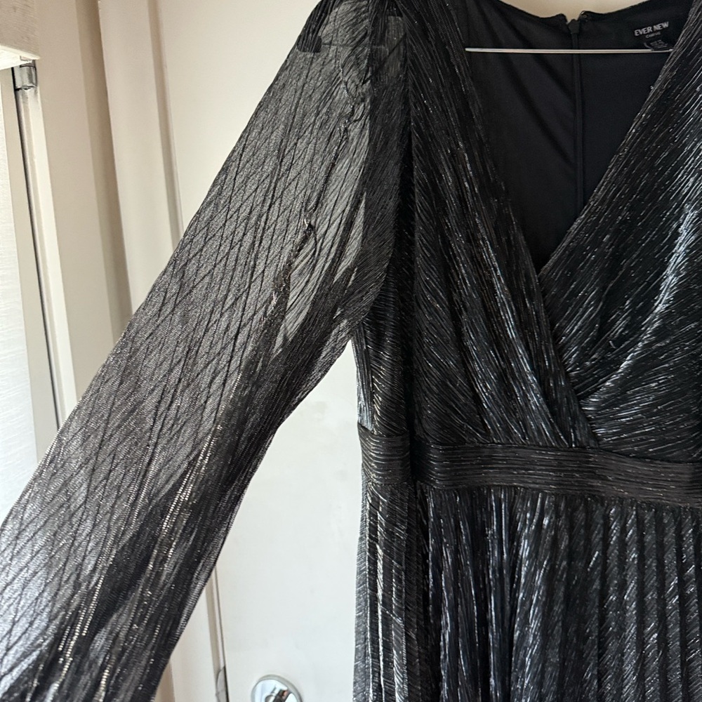 EverNew curve - Shimmering Black Long Sleeve Dress - Picture 5 of 6